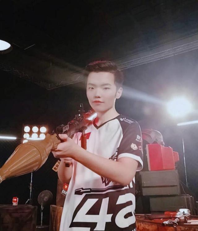 绝地求生球员突破自我，表现堪称完美