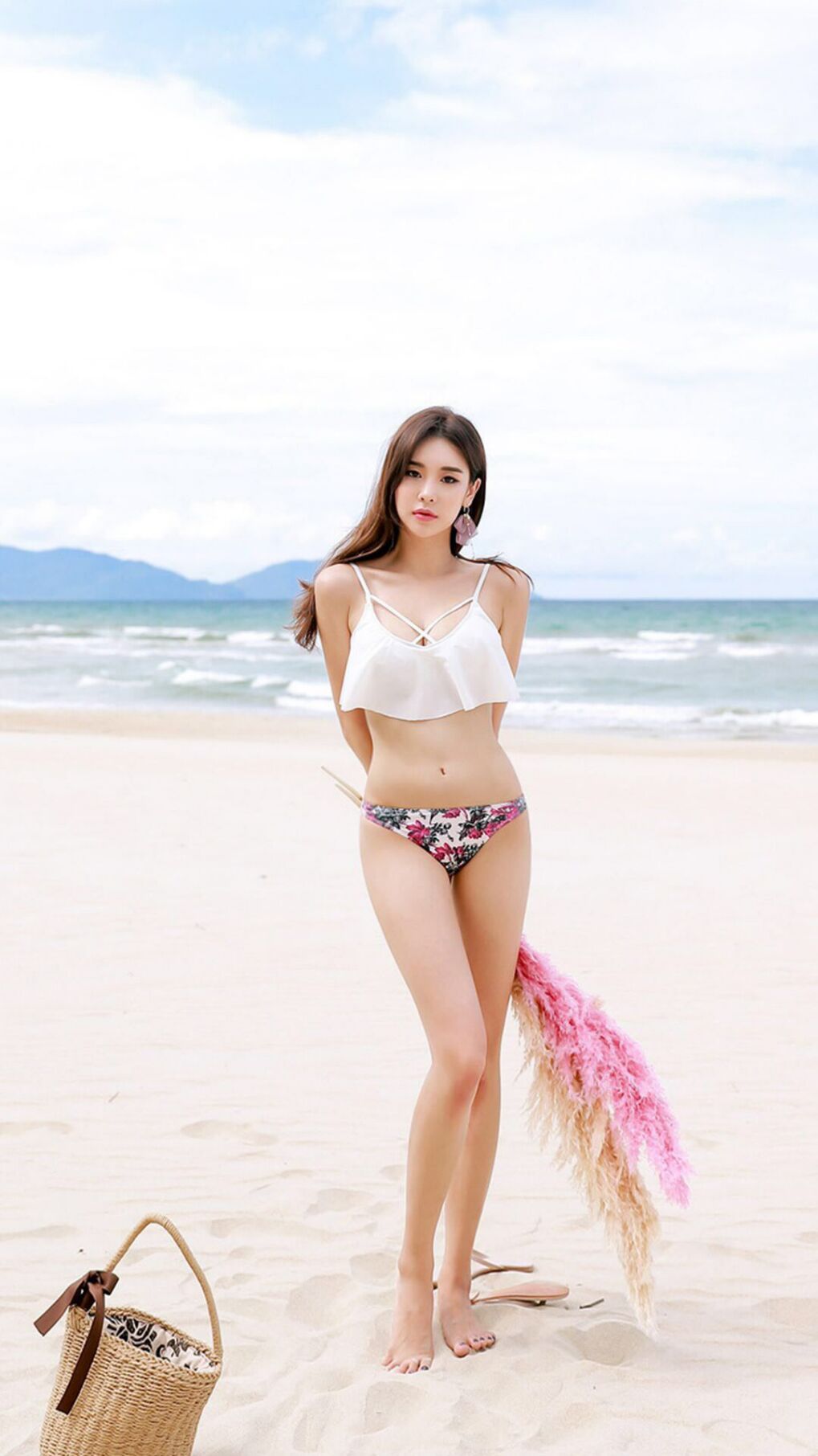 红土与青草间的王座，纳达尔单骑扛旗，温网绝杀蒙特卡洛军团