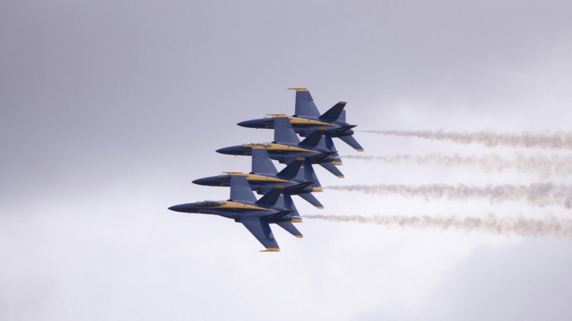 比赛在第三节三十二秒停下，这是唯一的答案