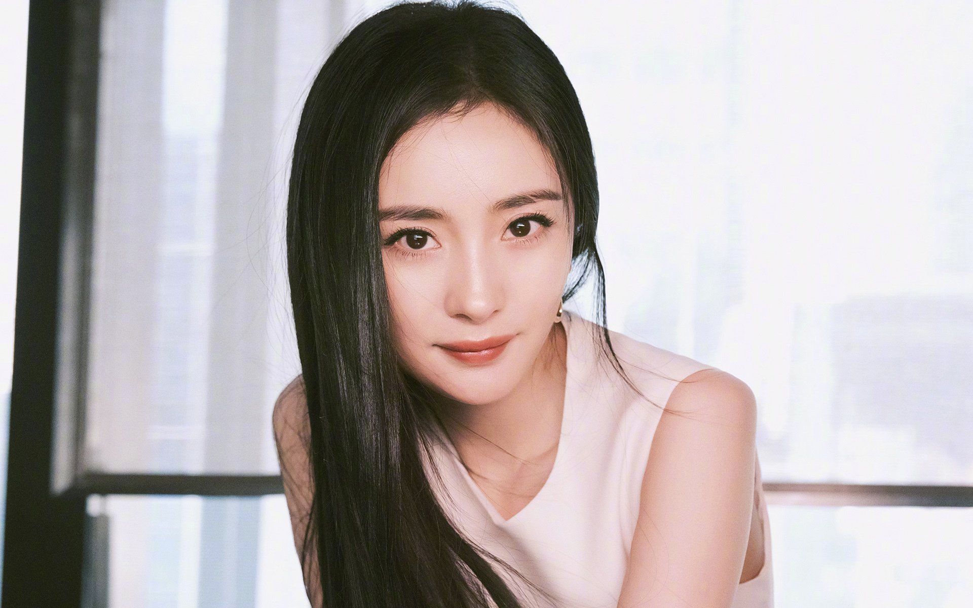 威尔士新王登基,福登一剑封喉,绝境中的奥运序章