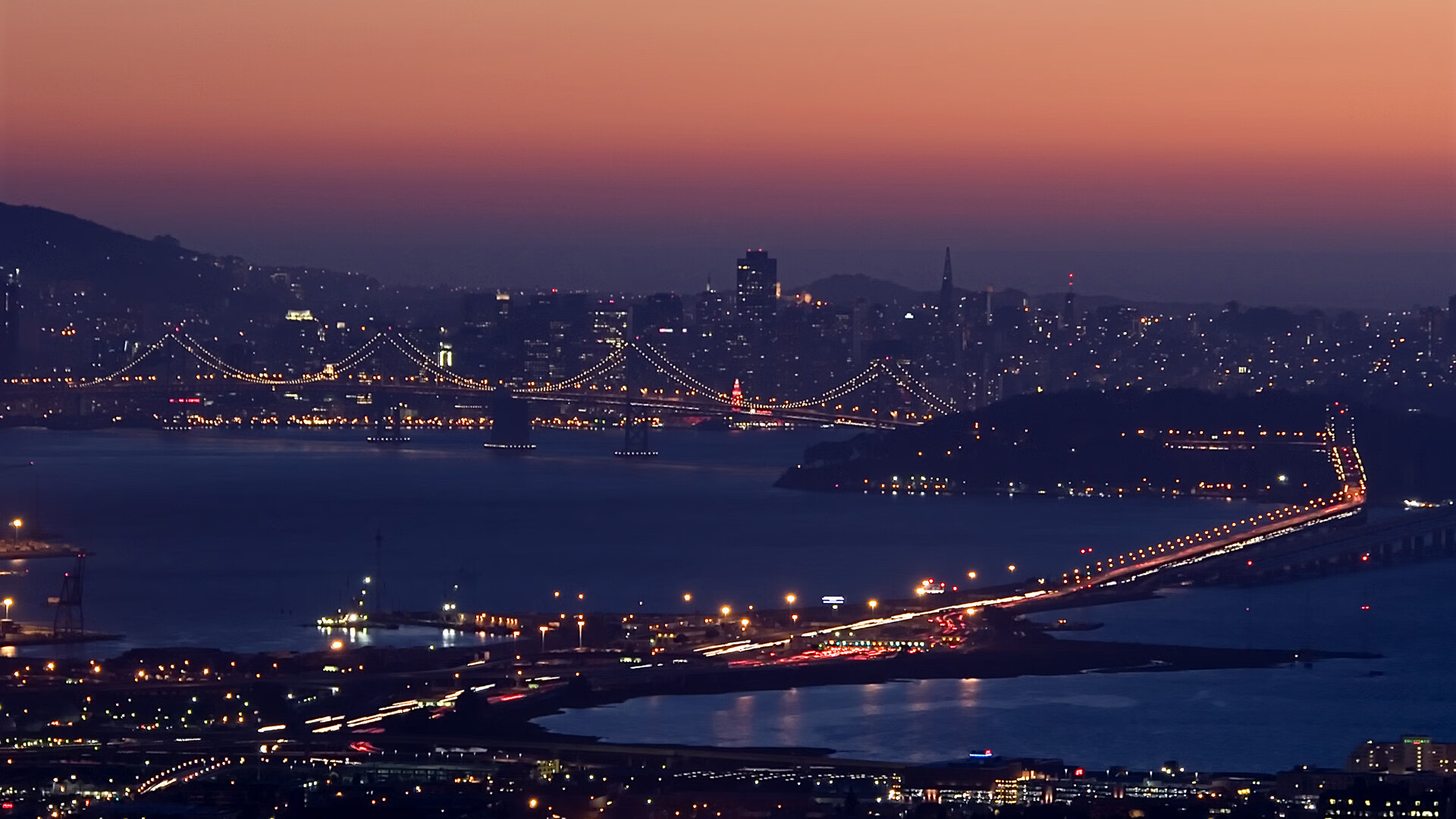 平行时空中的绿茵对决,德甲王座血战与沙特沙漠闪电的同一夜心跳